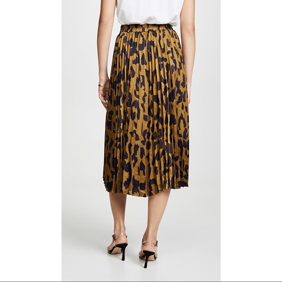 Shopbop Moon River Pleated Accordion silk midi skirt leopard print - Picture 3 of 7